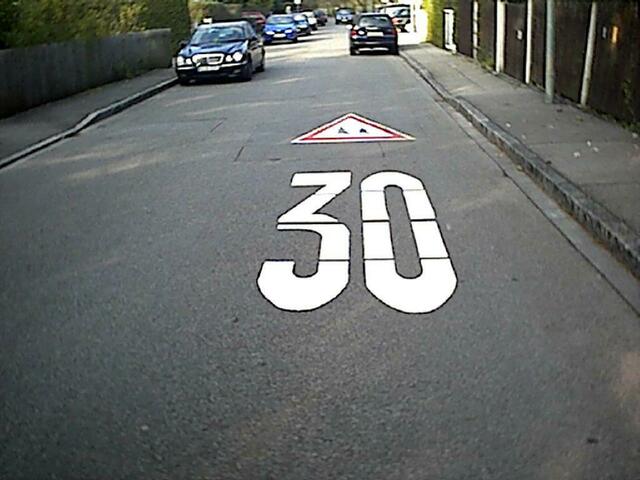 Tempo 30 gilt im ganzen Ort