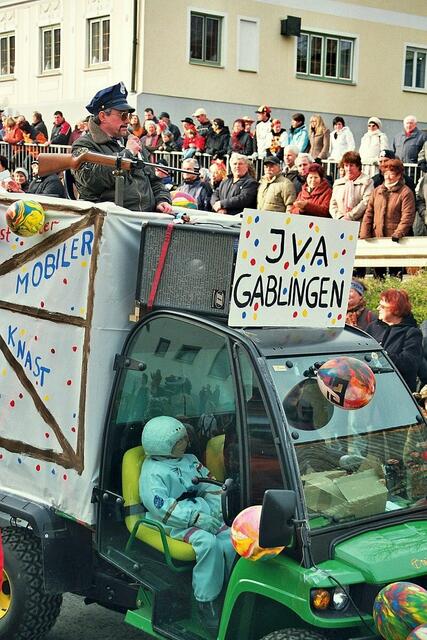 JVA mobil und mit frohem Klang