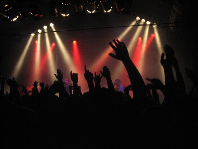 Blumentopf in \"Lautsburg\"