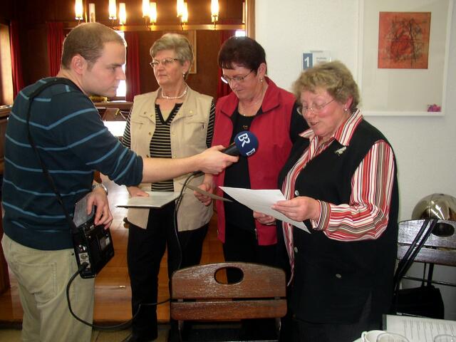 Alten Noten erklangen im offenen Archiv für Volksmusik in Krumbach