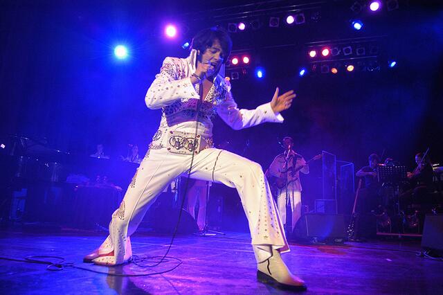 Der "King of Rock n' Roll in Action, mal schmusig, mal rockig