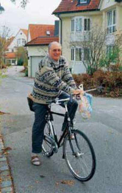 Jürgen Kaltenhoff bei seiner Tour durch die Gemeinde