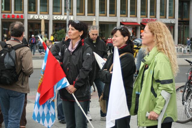 unsere Fans auf dem Potsdamer Platz