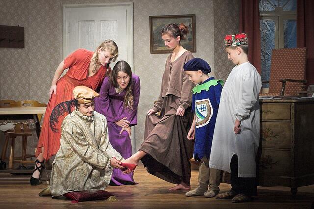 Theaterprobe Aschenputtel | Foto: Foto von Peter Pulfer