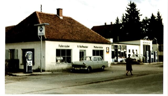 Aral Tankstelle 1965 - in der Grundstruktur 2008 noch erhalten | Foto: Foto: Gemeindearchiv