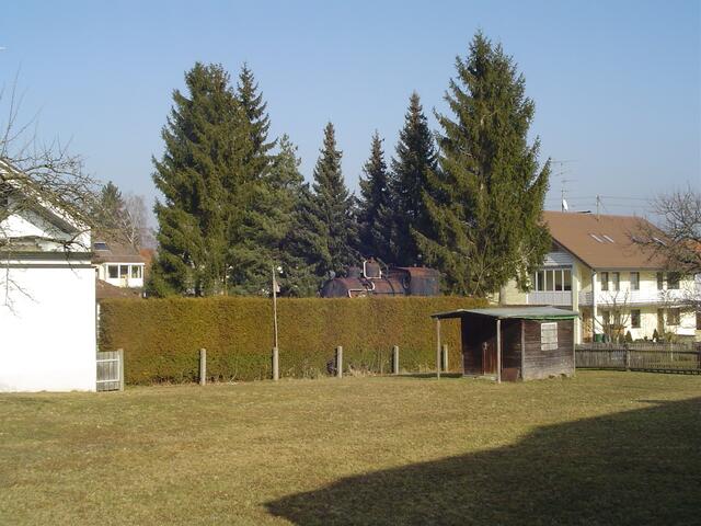 Lok im Garten