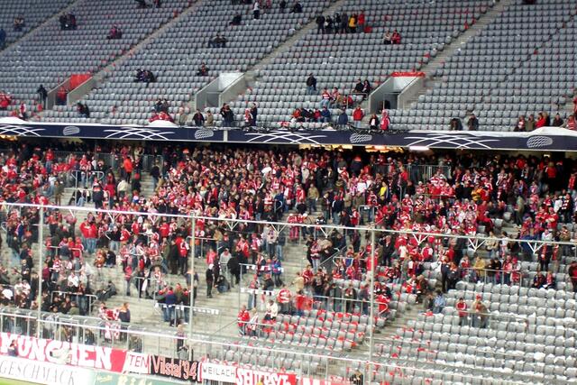 die ersten Fans sind schon da