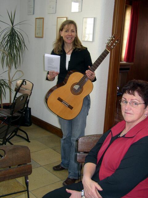 Alten Noten erklangen im offenen Archiv für Volksmusik in Krumbach