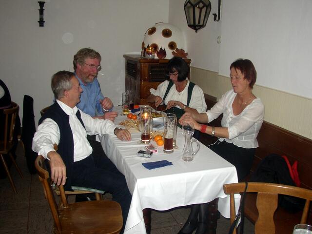 Auf dem Hürbener Kathreintanz