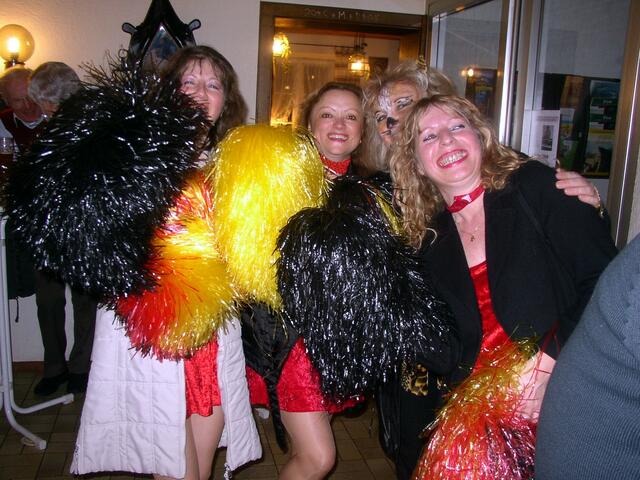 Schöne Damen ohne Namen