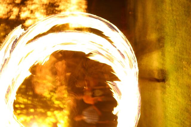 Spiel mit dem Feuer | Foto: Peter Igelspacher, Stadthalle Neusäß