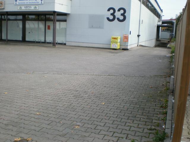 Sauberer Platz vor dem Guldenmarkt