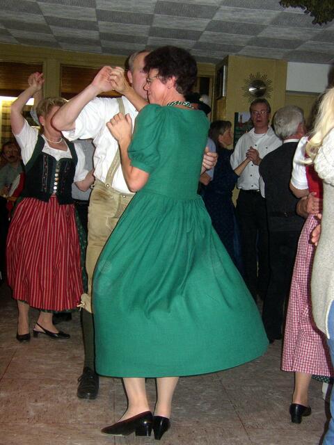 Auf dem Hürbener Kathreintanz