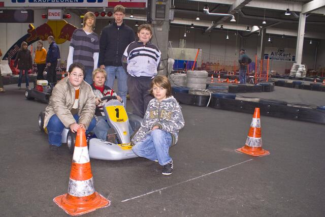 Die Starter des MAC Königsbrunn e.V. im ADAC in Kaufbeuren beim Jugend-Kart-Slalom