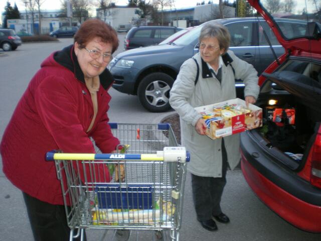 Jetzt muss noch alles im Auto verstaut werden