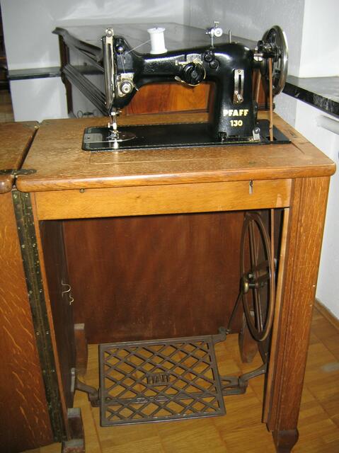 Tretnähmaschine Pfaff 130