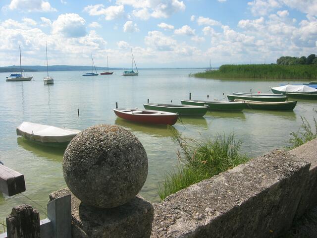 wie man sieht, geht der Spaziergang noch weiter am See