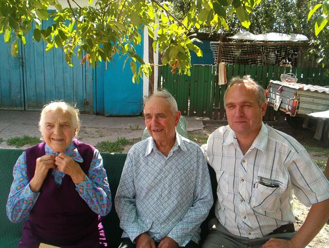Fedir Schawritzkji mit Frau und Sohn
