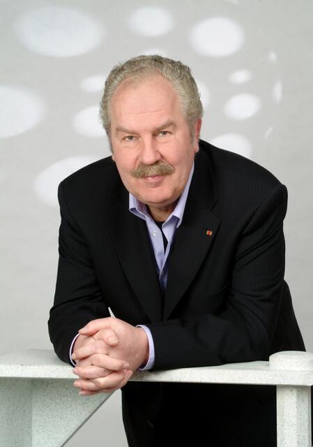 Der Leipheimer Manfred Enderle ist unter die Romanautoren gegangen
