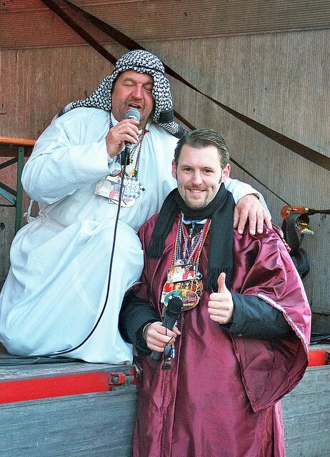 Lechana-Hofmarschall wird begrüßt