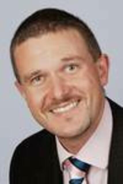 Dr. Matthias Streussnig