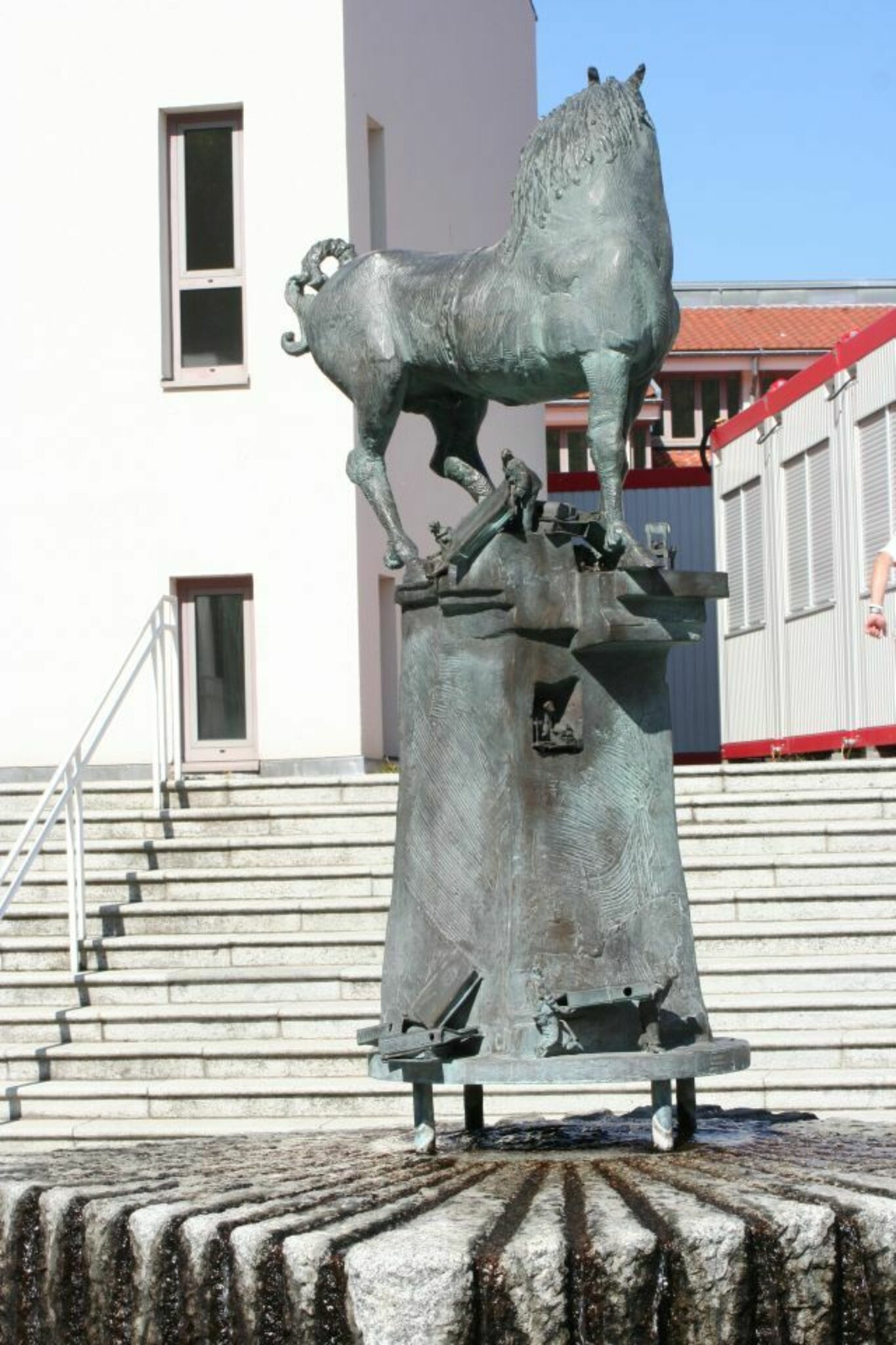 "Der Amtsschimmel" in Dingolfing Augsburg