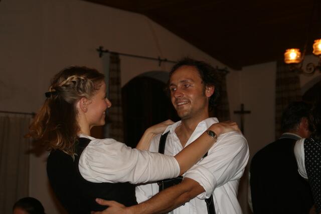 Polka: Mulle und Julia drehen sich bekloppt