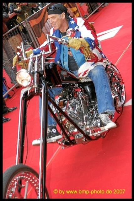 Kinopremiere "Born to be wild"