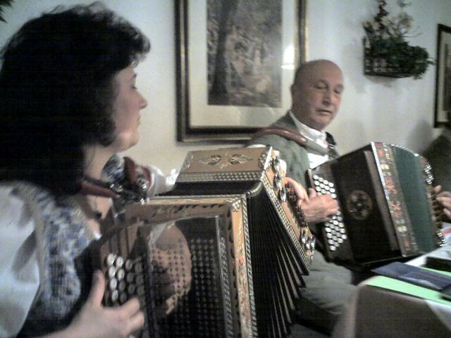 Ausspiel'n beim Wirt