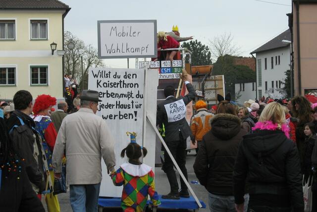 ...man klopft an jede Tür