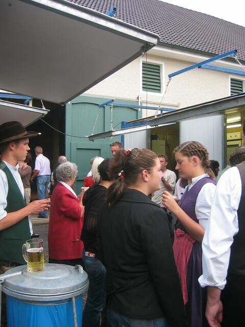 in der Pause vorm Stadel