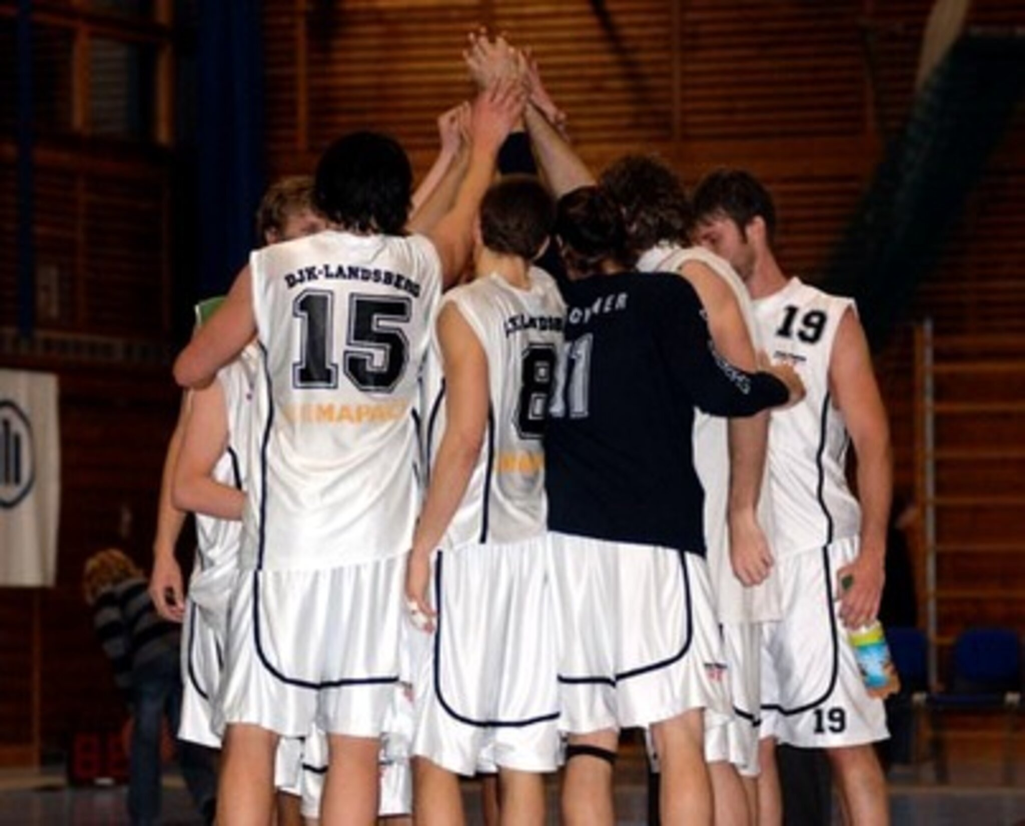 Sieg im Derby - Heimerer Schulen Basket Landsberg besiegen Leitershofen ...