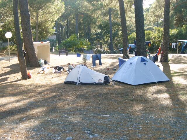 Unsere bescheidene Behausung auf dem Campingplatz