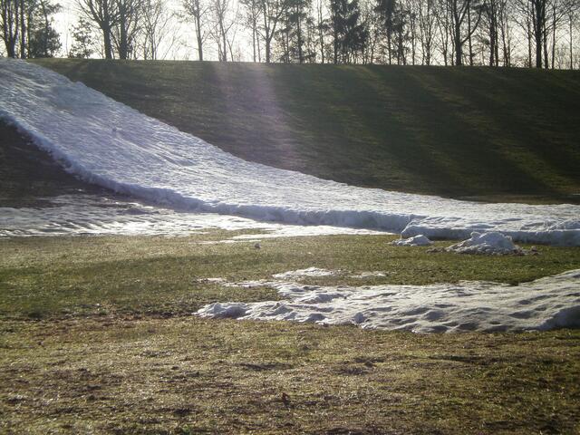 Der Nordhang schützt den Schnee