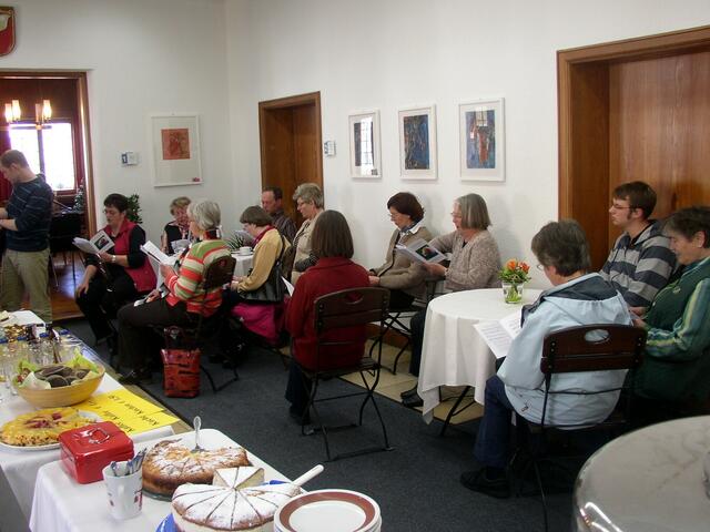 Alten Noten erklangen im offenen Archiv für Volksmusik in Krumbach