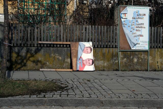 Zum Glück aber nur die Plakate, wie hier in Langenreichen