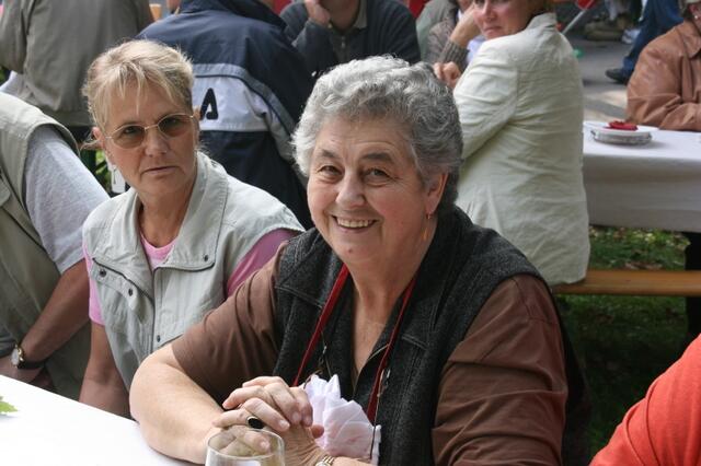 Annelise Warstat, Vositzende des Evang. Vereins