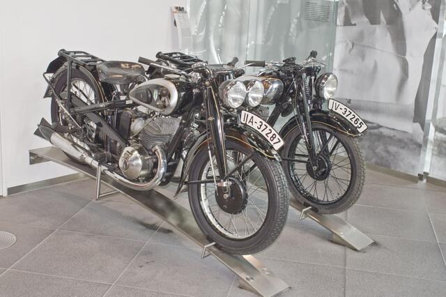 beide stehen auf der Startrampr zur Probefahrt bereit