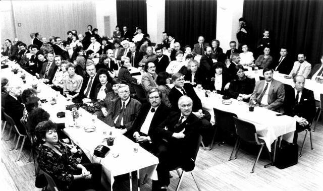 Neujahrsempfang 1990- Gümter KJlebermass neben Bürgermeister Niedermeier  (2. v. rechts)