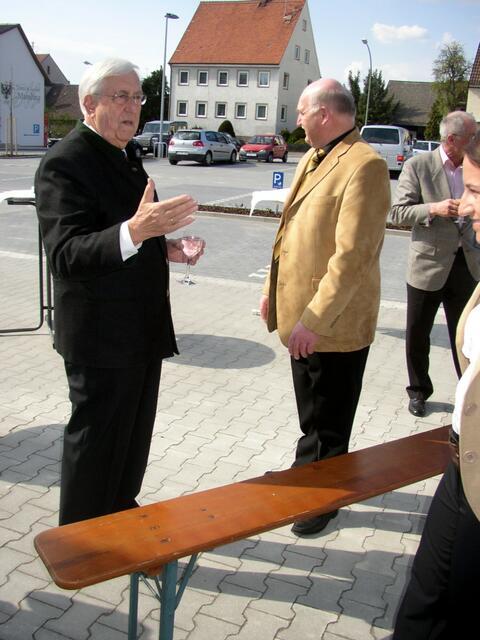 Karl Kling im Gespräch mit Gerhard Leberl