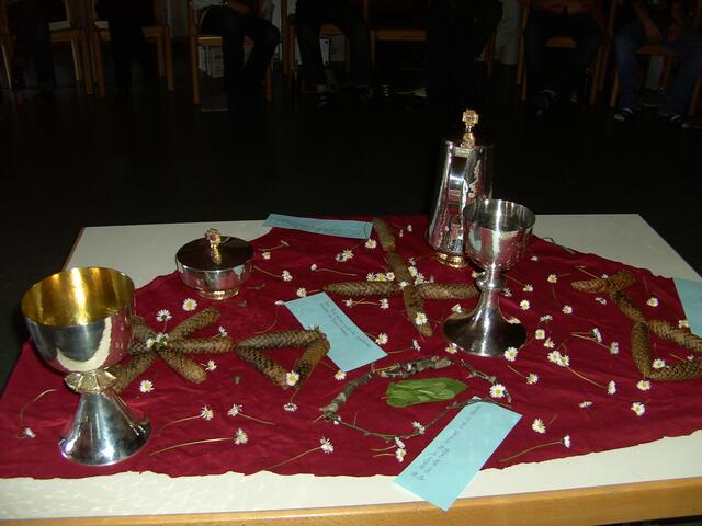 Paris Gruppe gestaltete den Altar