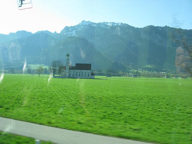 Kirchlein vor dem Tegelberg