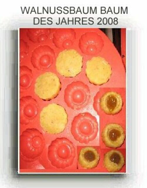Walnuss-Nester - selbst erfundenes Rezept - in Silikon-Kronjuwelen rausgebacken