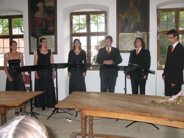 Auf unserem Bild sind v.l.n.r. zu sehen: Bernadette Lang, Kathleen Hümmer, Stefanie Teschner, Klaus Nürnberger, Jochen Benkert und Tobias Kuhn.