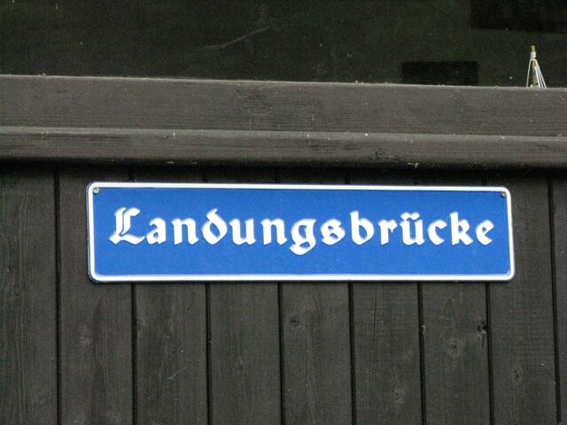 Auch eine Landungsbrücke gibt es hier.