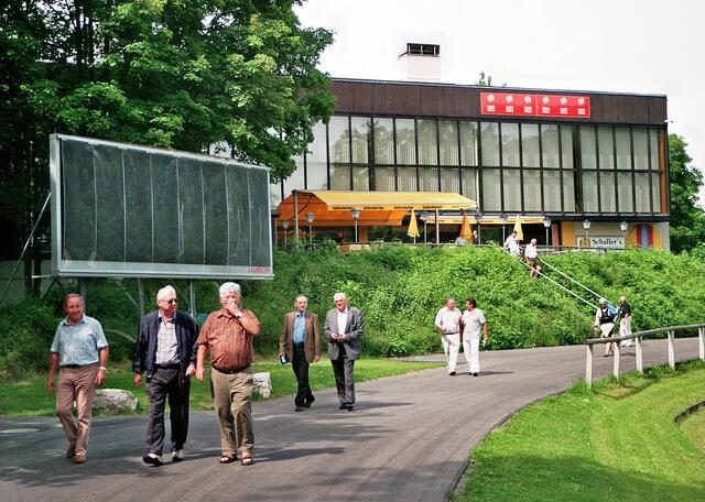Spaziergang bei der Kanustrecke vorbei zum Wasserwerk