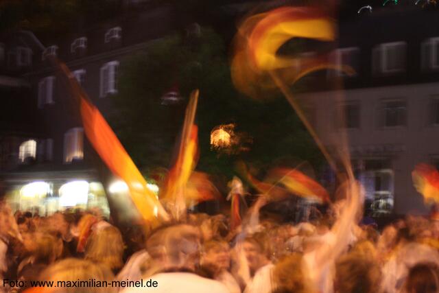 Fienaale!!! Oohoo!!! Fienaale!!!..