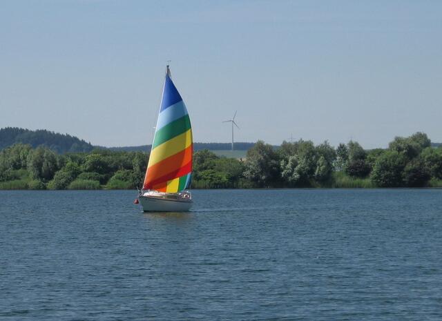 Segeln, Baden und Angeln am Wager See bei Weisingen