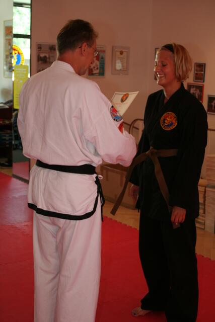 Gratulation zum Braungurt Petra Kleine