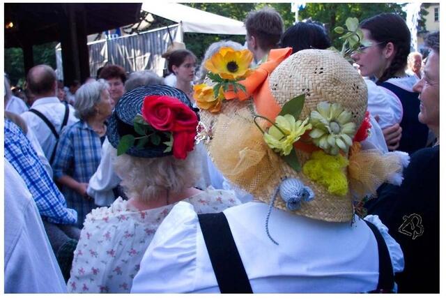 München - Kocherlball 2004 - behütet